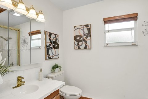 Купить виллу или дом в Плантация, Флорида 5 спален, 316.15м2, № 1927966 - фото 25