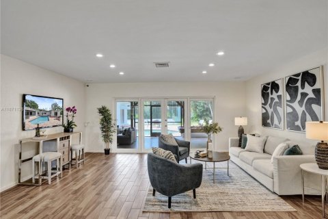 Купить виллу или дом в Плантация, Флорида 5 спален, 316.15м2, № 1927966 - фото 8