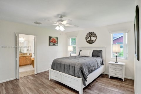 Купить виллу или дом в Плантация, Флорида 5 спален, 316.15м2, № 1927966 - фото 24