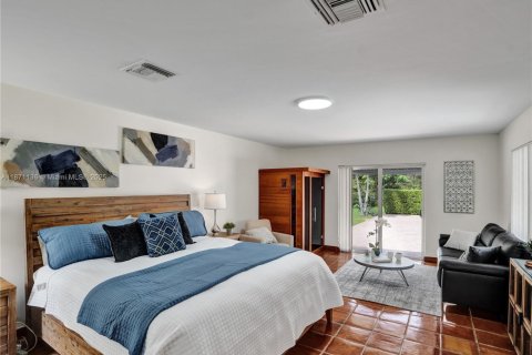 Купить виллу или дом в Плантация, Флорида 5 спален, 316.15м2, № 1927966 - фото 19