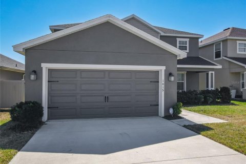House in Winter Haven, Florida 5 bedrooms, 297.29 sq.m. № 2097867 - photo 5