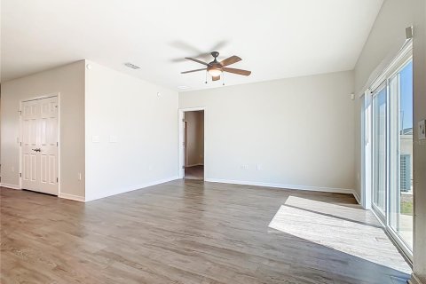 House in Winter Haven, Florida 5 bedrooms, 297.29 sq.m. № 2097867 - photo 21