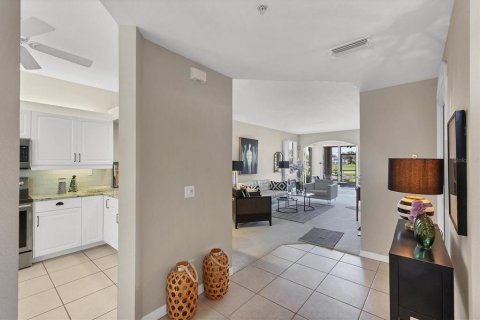 Condo in Venice, Florida, 2 bedrooms  № 1858034 - photo 15