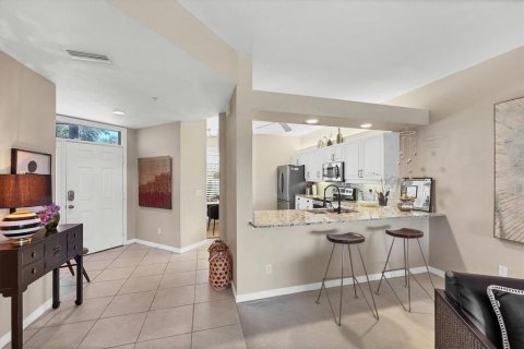 Condo in Venice, Florida, 2 bedrooms  № 1858034 - photo 13