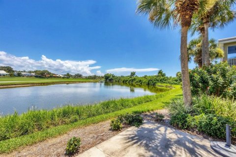 Condo in Venice, Florida, 2 bedrooms  № 1858034 - photo 27