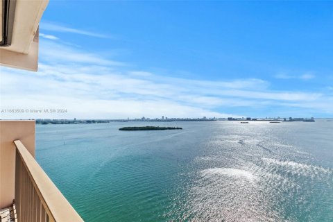 Кондоминиум с 1 спальней в Майами, Флорида № 2054484