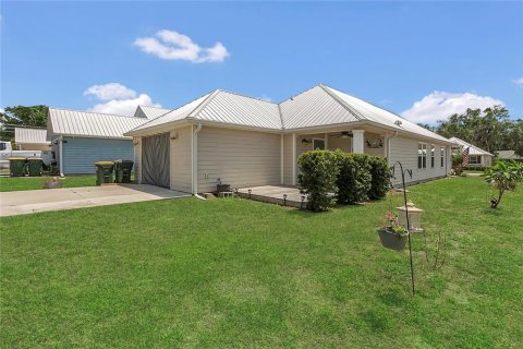 House in Umatilla, Florida 2 bedrooms, 112.41 sq.m. № 1747291 - photo 18