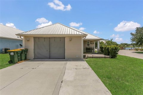 House in Umatilla, Florida 2 bedrooms, 112.41 sq.m. № 1747291 - photo 19