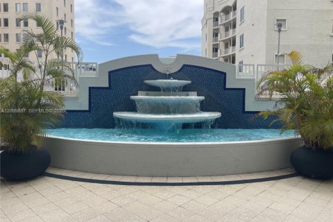 Condo in West Palm Beach, Florida  № 2401277 - photo 25