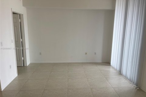 Condo in West Palm Beach, Florida  № 2401277 - photo 6
