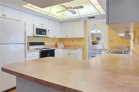 House in Port Charlotte, Florida 3 bedrooms, 163.6 sq.m. № 1844252 - photo 11