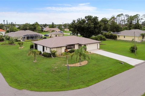 Casa en venta en Port Charlotte, Florida, 3 dormitorios, 163.6 m2 № 1844252 - foto 29