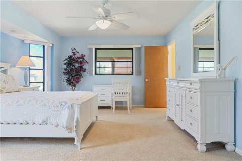 House in Port Charlotte, Florida 3 bedrooms, 163.6 sq.m. № 1844252 - photo 20