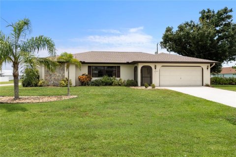House in Port Charlotte, Florida 3 bedrooms, 163.6 sq.m. № 1844252 - photo 30