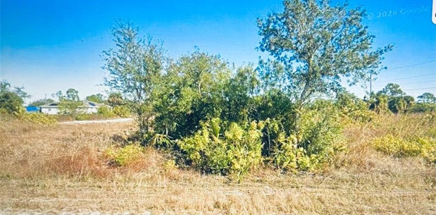 Land in Lehigh Acres, Florida № 2215004