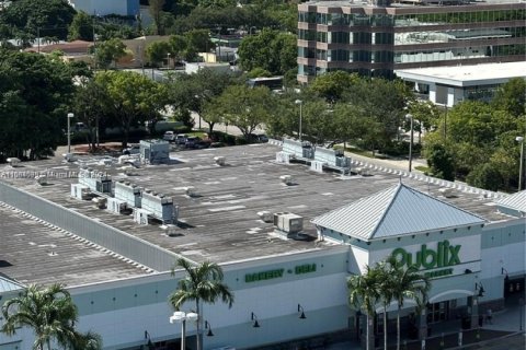 Condo in Miami, Florida, 1 bedroom  № 1977208 - photo 10