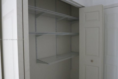 Copropriété à vendre à Miami, Floride: 3 chambres, 123.56 m2 № 1949288 - photo 6