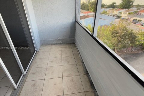 Снять в аренду кондоминиум в Хайалиа, Флорида 2 спальни, 78.32м2, № 2004321 - фото 28