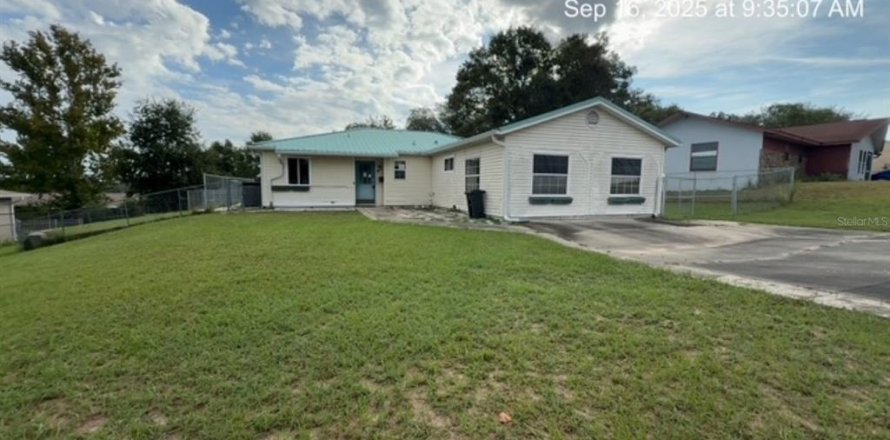 Villa ou maison à Ocala, Floride 3 chambres, 174.47 m2 № 1903010