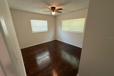 Villa ou maison à louer à Orlando, Floride: 5 chambres, 163.69 m2 № 1873257 - photo 14