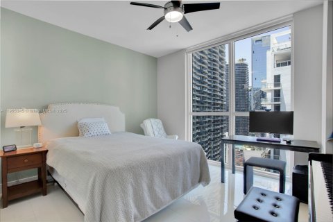 Снять в аренду кондоминиум в Майами, Флорида 3 спальни, 147.99м2, № 1963475 - фото 13