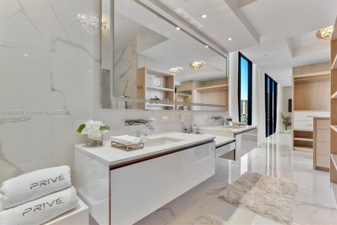 Copropriété à vendre à Aventura, Floride: 4 chambres, 315.87 m2 № 1956688 - photo 16