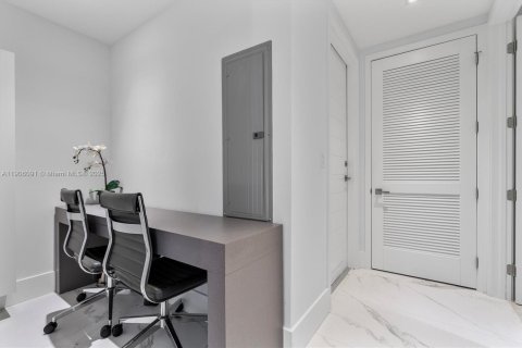 Copropriété à vendre à Aventura, Floride: 4 chambres, 315.87 m2 № 1956688 - photo 21