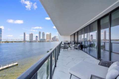 Copropriété à vendre à Aventura, Floride: 4 chambres, 315.87 m2 № 1956688 - photo 24