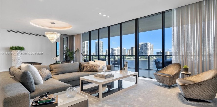 Condo à Aventura, Floride, 4 chambres  № 1956688