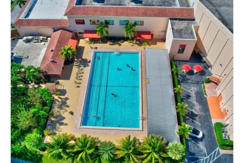 Copropriété à vendre à Boca Raton, Floride: 2 chambres, 78.04 m2 № 2154243 - photo 18