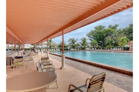 Copropriété à vendre à Boca Raton, Floride: 2 chambres, 78.04 m2 № 2154243 - photo 17