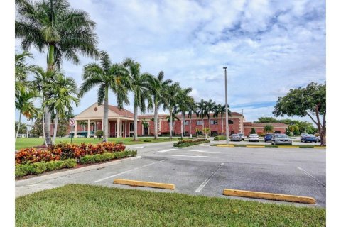 Copropriété à vendre à Boca Raton, Floride: 2 chambres, 78.04 m2 № 2154243 - photo 27