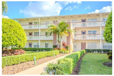 Copropriété à vendre à Boca Raton, Floride: 2 chambres, 78.04 m2 № 2154243 - photo 23