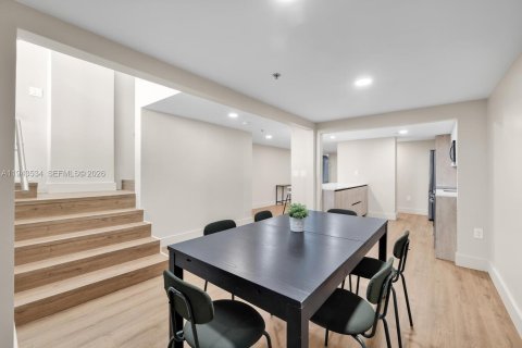 Купить кондоминиум в Майами-Бич, Флорида 7 спален, 537.9м2, № 2055387 - фото 10