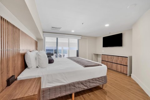 Купить кондоминиум в Майами-Бич, Флорида 7 спален, 537.9м2, № 2055387 - фото 17