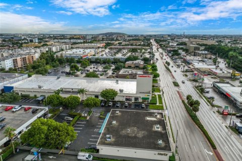 Condo in Hialeah, Florida, 1 bedroom № 2170260 - photo 28