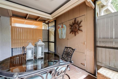 Condo in Tampa, Florida, 2 bedrooms № 2225263 - photo 30