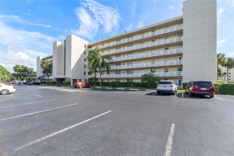 Copropriété à vendre à Dania Beach, Floride: 2 chambres, 110.55 m2 № 1946410 - photo 21