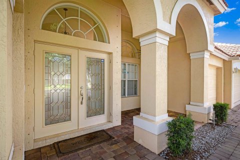 Casa en venta en West Palm Beach, Florida, 5 dormitorios, 299.98 m2 № 2382097 - foto 5