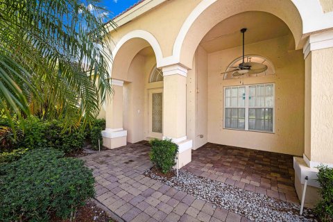 Casa en venta en West Palm Beach, Florida, 5 dormitorios, 299.98 m2 № 2382097 - foto 6