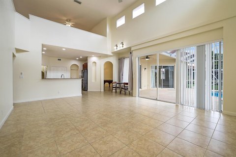 Casa en venta en West Palm Beach, Florida, 5 dormitorios, 299.98 m2 № 2382097 - foto 14