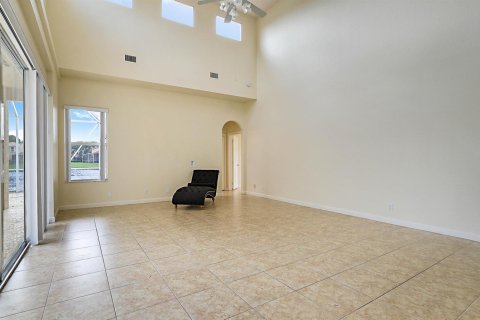 Casa en venta en West Palm Beach, Florida, 5 dormitorios, 299.98 m2 № 2382097 - foto 13