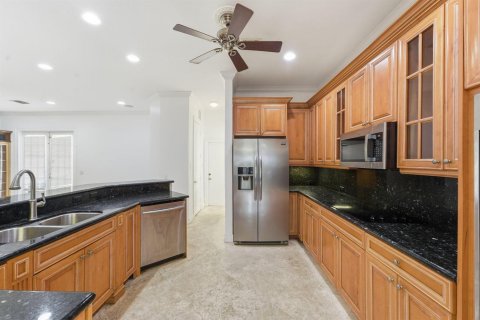 Casa en venta en Fort Lauderdale, Florida, 5 dormitorios, 290.78 m2 № 2355461 - foto 14