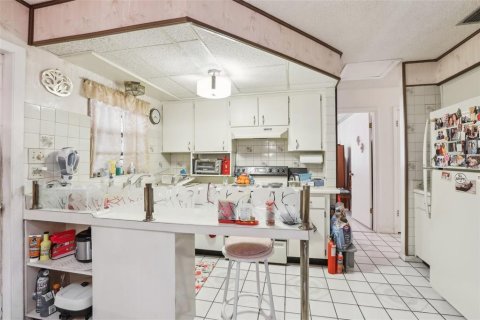 House in Tampa, Florida 3 bedrooms, 147.16 sq.m. № 1608425 - photo 7