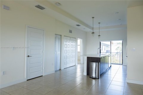 Condominio en alquiler en Doral, Florida, 2 dormitorios, 99.59 m2 № 1974330 - foto 8