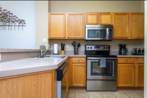 Townhouse in Kissimmee, Florida 3 bedrooms, 119.94 sq.m. № 1825129 - photo 4
