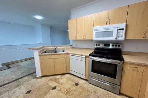 Condominio en alquiler en North Lauderdale, Florida, 1 dormitorio, 81.57 m2 № 2010575 - foto 7