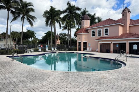 Condominio en alquiler en North Lauderdale, Florida, 1 dormitorio, 81.57 m2 № 2010575 - foto 20