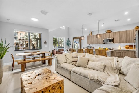 Copropriété à vendre à Doral, Floride: 2 chambres, 121.89 m2 № 2005368 - photo 5