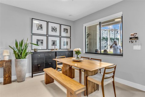 Copropriété à vendre à Doral, Floride: 2 chambres, 121.89 m2 № 2005368 - photo 15